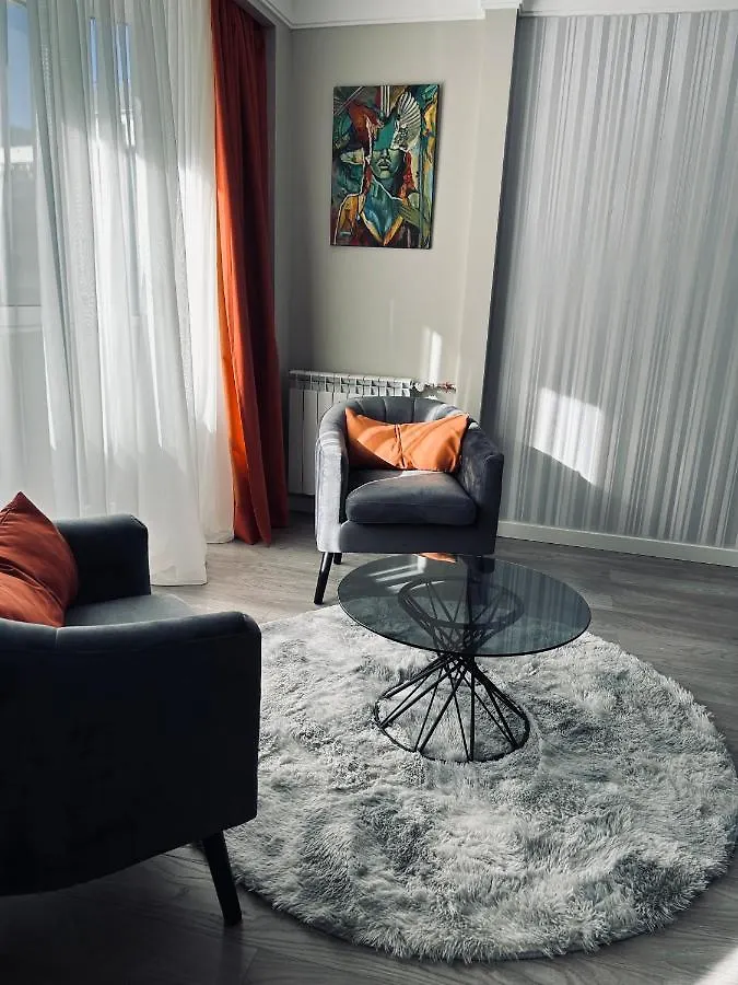 Maia Grand Studio Bucharest 0*,  Romania